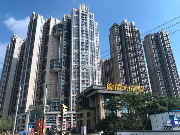 龙腾东麓.jpg